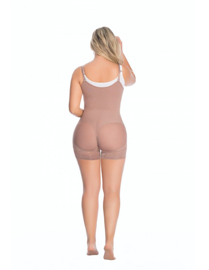 Guaina a Pantaloncino ad Alta Compressione – Modellatura Discreta e Sollevamento Naturale
