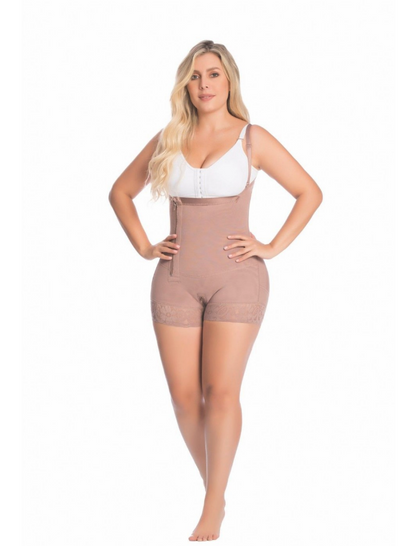 Guaina a Pantaloncino ad Alta Compressione – Modellatura Discreta e Sollevamento Naturale